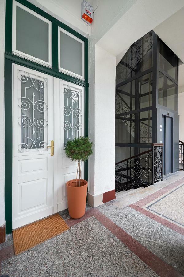 Erkel Boutique Apartment-Chic Flat By Market Hall Budapest Ngoại thất bức ảnh